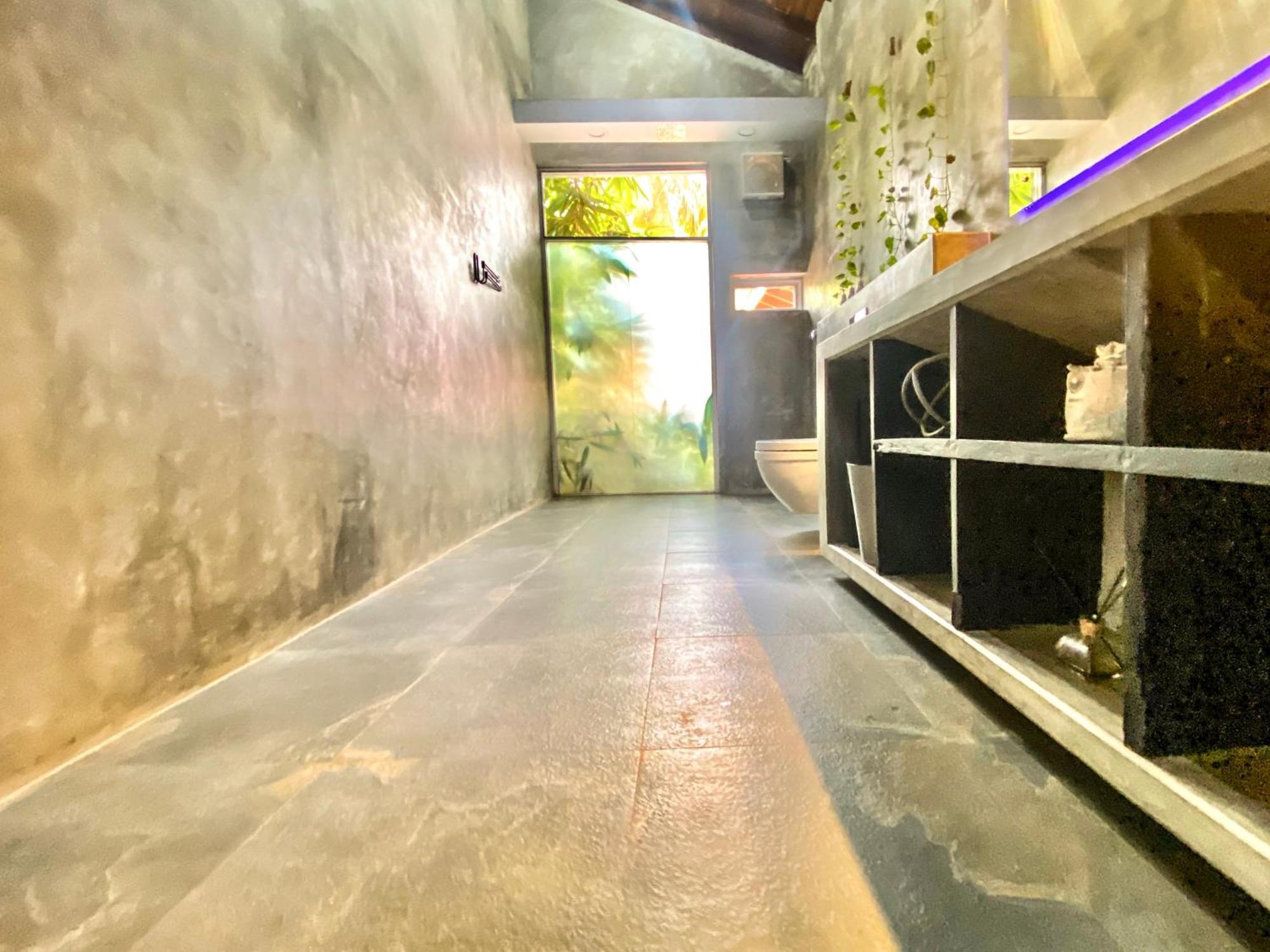 Waterland Hotel Негомбо Екстериор снимка